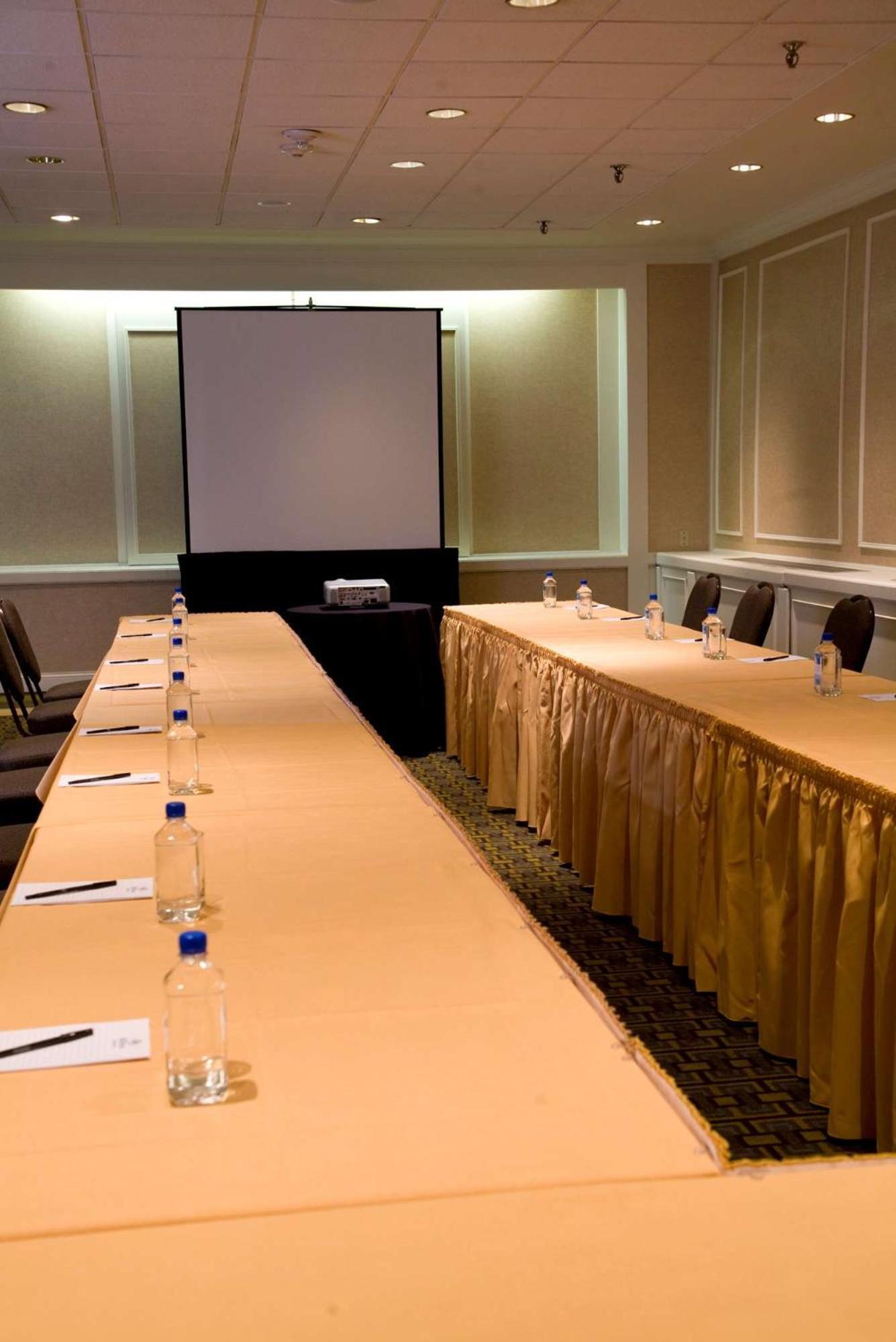 Doubletree By Hilton Hartford Downtown Hotel Facilities photo